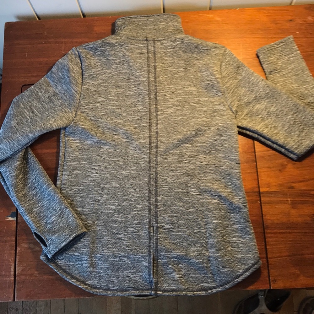 Puma half zip sweat jacket size L, EUC.